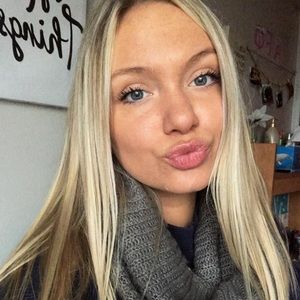 Meet your Posher, Eva